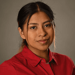 Briseyda Ponce - Ganadora de Beca